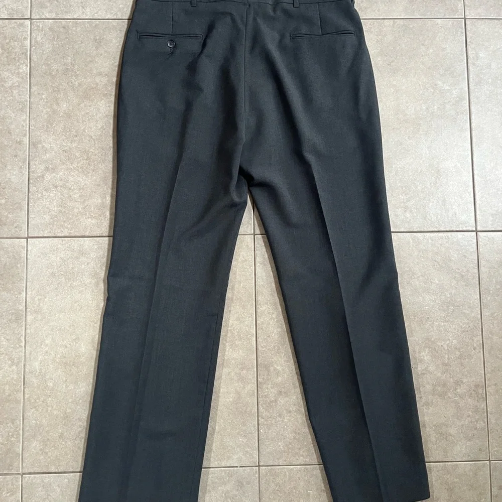 Vintage Tailored Classics by Levi Strauss Mens 36x30 Pants Flat Front Gray